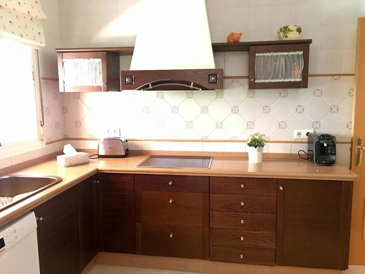 Amplio Adosado A 5 Mits Del Metro Y Centro Comercial Mairena del Aljarafe Holiday home